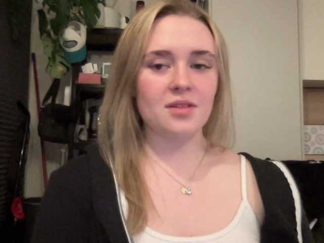 Oddajajo posnetke zaslona Carmen4you