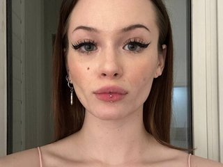 Erotični video klepet CarolynLindsey