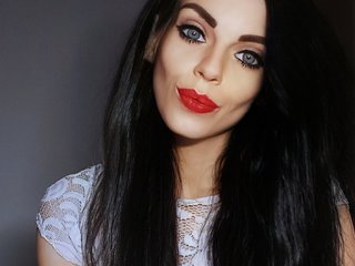 Erotični video klepet CassieDoll