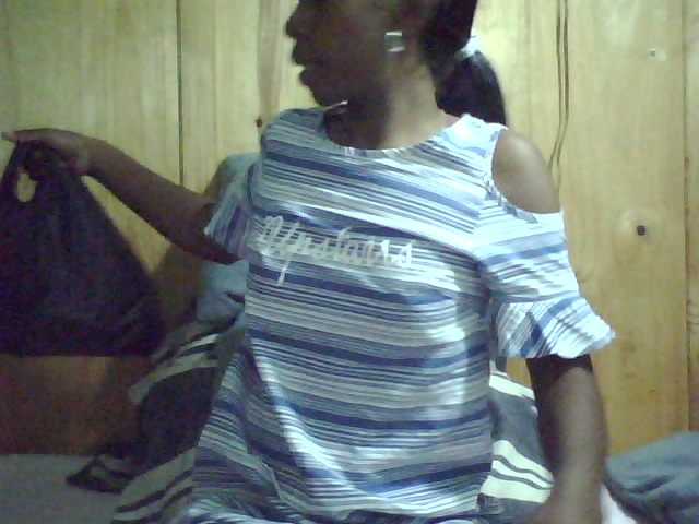 Oddajajo posnetke zaslona CathyMia