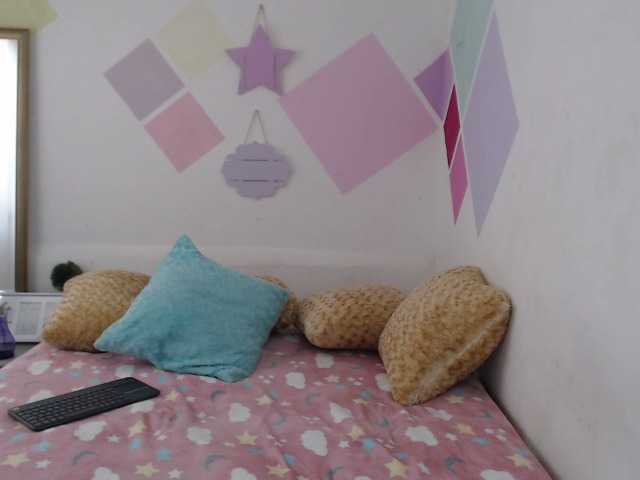 Oddajajo posnetke zaslona CelesteColins