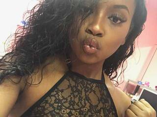 Erotični video klepet charliebarbie