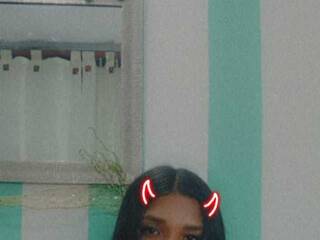 Erotični video klepet charlotte-deeptroat