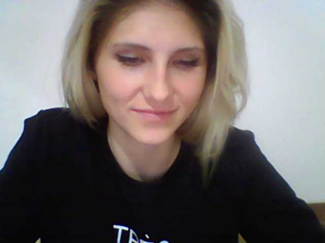 Oddajajo posnetke zaslona charltte