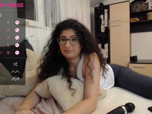 Oddajajo posnetke zaslona CharmingElla