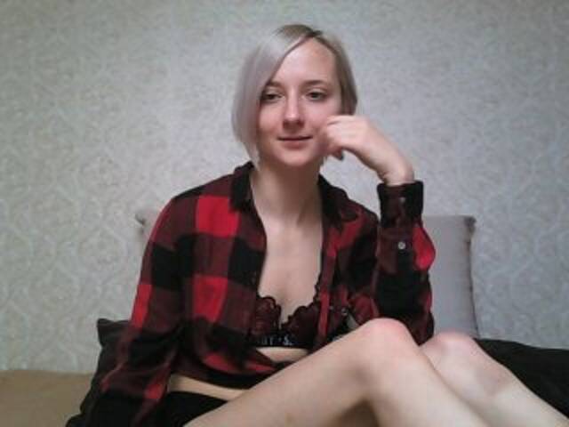 Oddajajo posnetke zaslona Charminggirl9