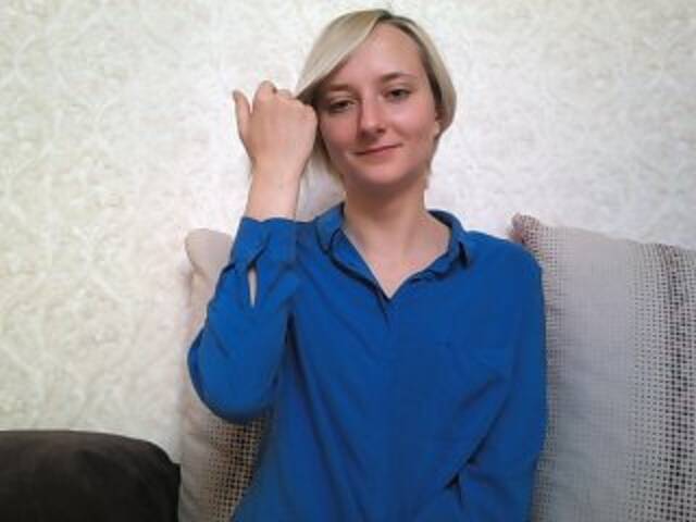 Oddajajo posnetke zaslona Charminggirl9