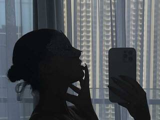 Erotični video klepet CharRoseX