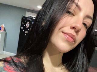 Erotični video klepet Chicamala