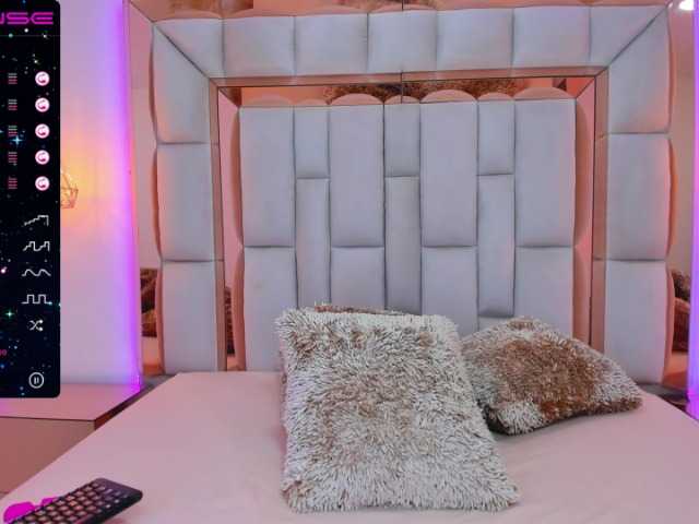 Oddajajo posnetke zaslona Chloe-baker