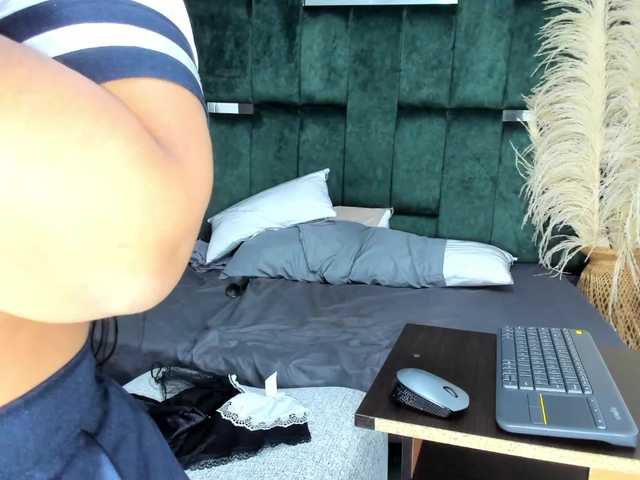 Oddajajo posnetke zaslona Chloe_nt