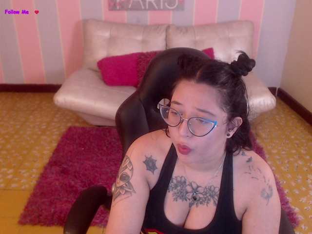 Fotografije chloe-rosse Goal: Nakes show and dildo show #lovense 800tnks show pvt naked ,masturbation, play with dildo ,spit , oil in body ,Come and enjoy them alone just for you