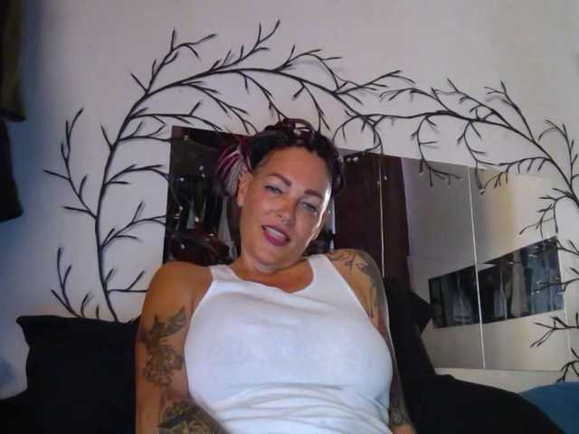 Oddajajo posnetke zaslona Chloe369