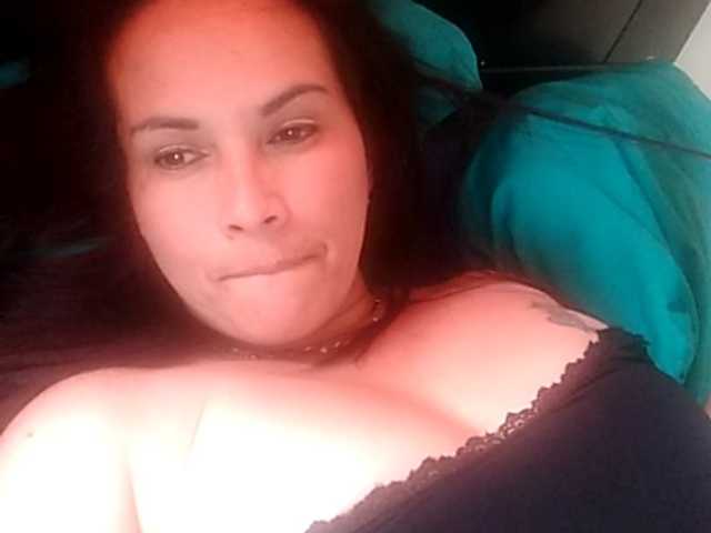 Oddajajo posnetke zaslona ChubbyBigTits