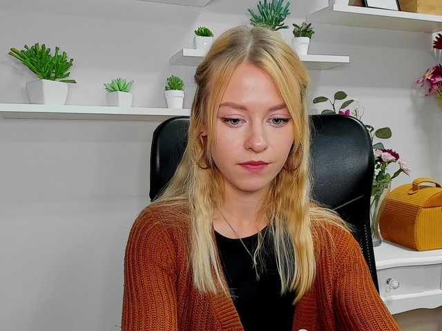 Oddajajo posnetke zaslona CindyGlam