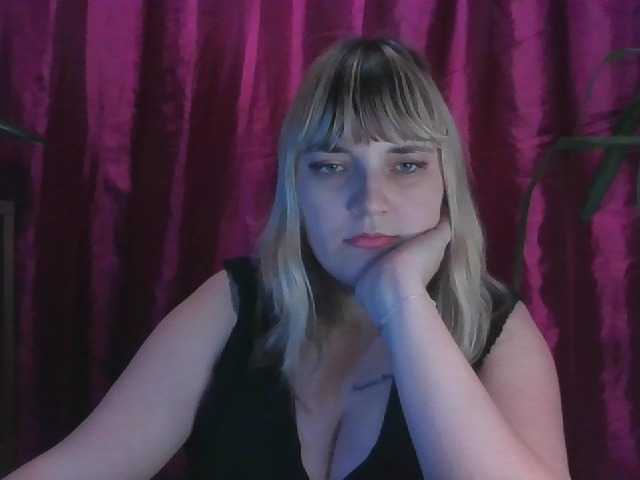 Oddajajo posnetke zaslona CindyLeeman