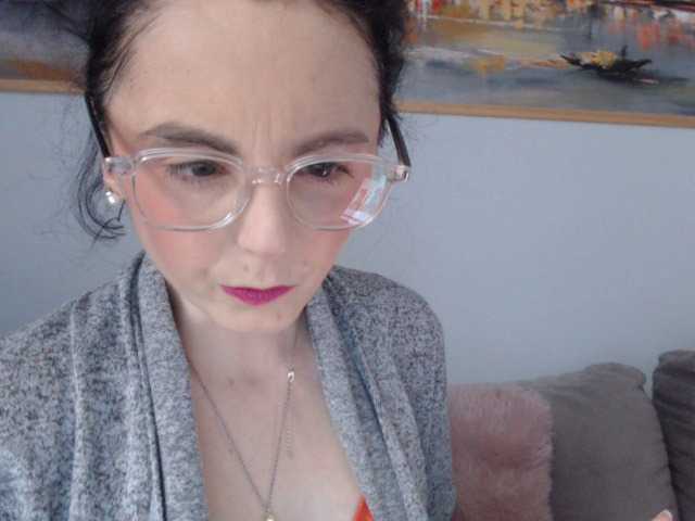 Fotografije cleophee NO TIPS IN PM: friends 3 assfeet 20 boobs 30 pussy 70 nude 100