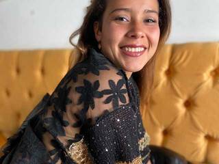 Erotični video klepet Cloe-Flower