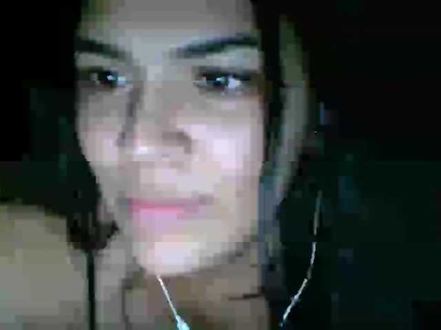 Oddajajo posnetke zaslona CloeWilson