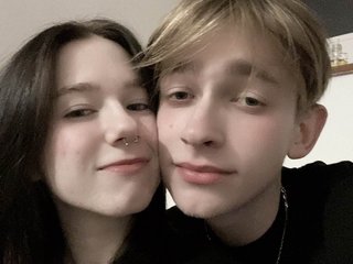 Erotični video klepet CocoTip