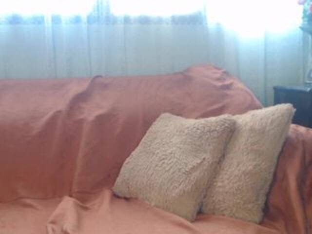 Oddajajo posnetke zaslona CoraWest