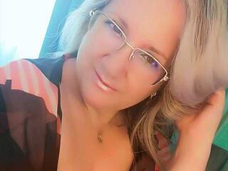 Erotični video klepet Corynia