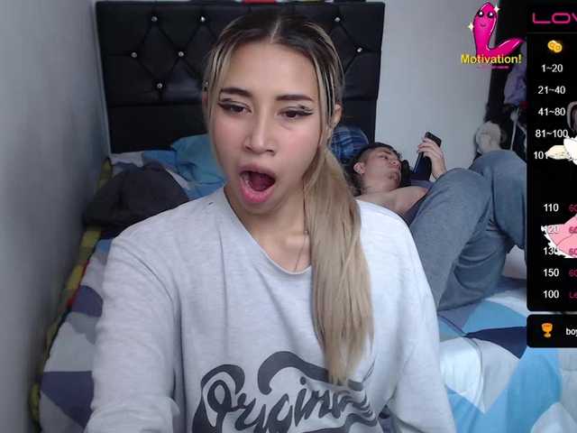 Oddajajo posnetke zaslona Couple--sexxx