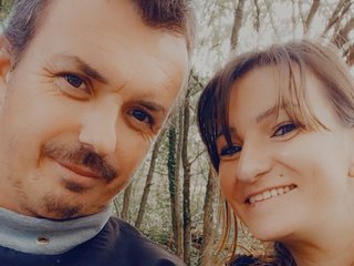 Erotični video klepet Coupleaureale