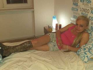 Erotični video klepet CouplePervers