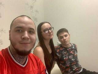 Erotični video klepet CrazyBonkers