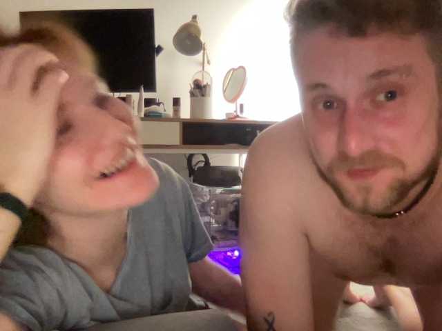 Oddajajo posnetke zaslona Creme-de-la-Penis