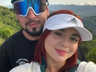 Erotični video klepet CrisAndDanna