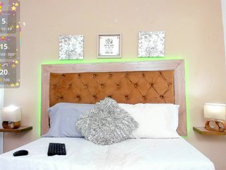 Erotični video klepet CristalLorents