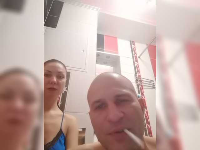 Oddajajo posnetke zaslona CrazyBunnys