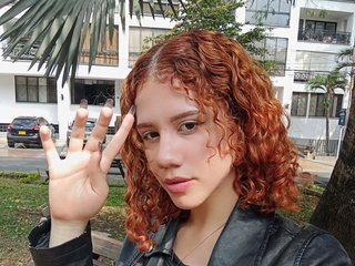 Erotični video klepet CurlyR0se