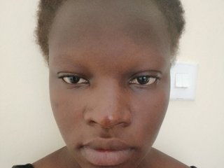 Erotični video klepet Curvey