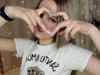 Erotični video klepet CyrilaPuff