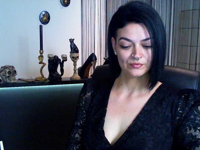 Oddajajo posnetke zaslona DaemonInk