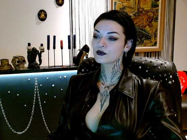 Oddajajo posnetke zaslona DaemonInk