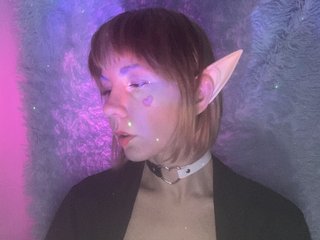 Erotični video klepet DaisyDuck