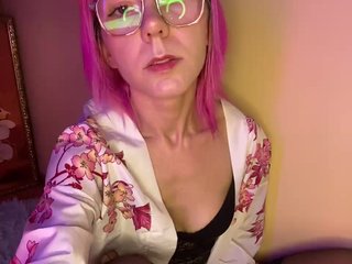 Erotični video klepet DaisyDuck