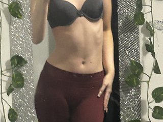 Erotični video klepet Daisypeach