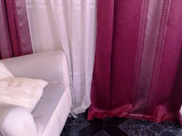 Oddajajo posnetke zaslona Danarosss