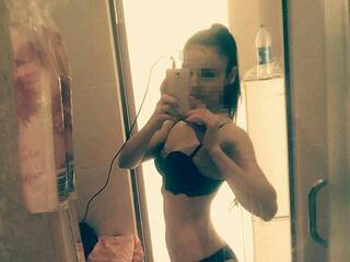 Erotični video klepet DanceReal