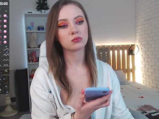 Oddajajo posnetke zaslona DancingQueen