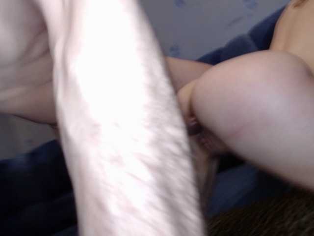 Oddajajo posnetke zaslona DanFoxErin