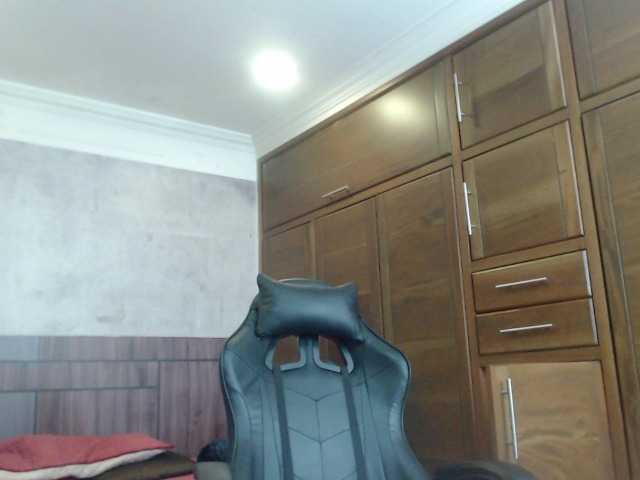 Oddajajo posnetke zaslona Danielaxue