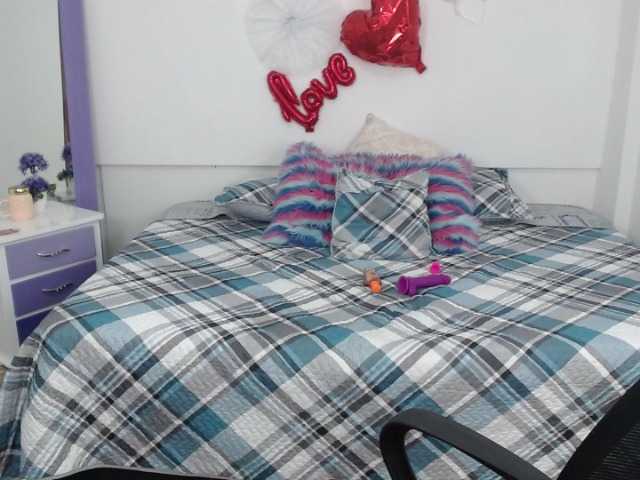 Oddajajo posnetke zaslona danna-love