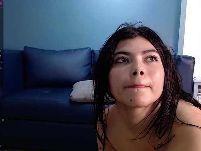 Fotografije DannaWhitee #new #latina #bigas #pussy im new here, what do u wait for have a horny show with me?