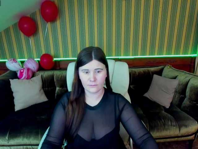 Oddajajo posnetke zaslona DarinaKarlotta